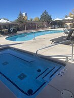 El Pueblo Lodge