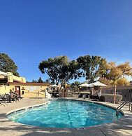 El Pueblo Lodge