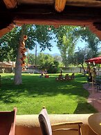 El Pueblo Lodge