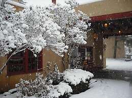 El Pueblo Lodge