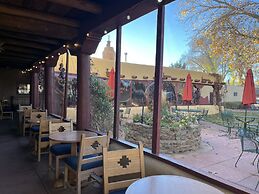 El Pueblo Lodge