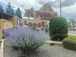 El Pueblo Lodge