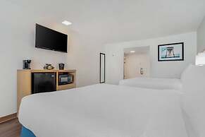 Chateau Beachfront Hotel, A By The Sea Resort