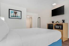 Chateau Beachfront Hotel, A By The Sea Resort