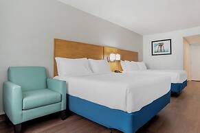 Chateau Beachfront Hotel, A By The Sea Resort