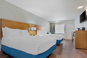 Chateau Beachfront Hotel, A By The Sea Resort