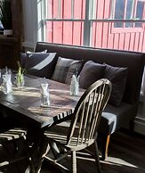 Mountain Meadows Lodge