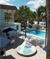 Great Escape Apartments by Lowkl