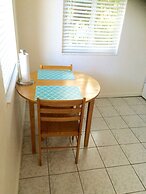 Great Escape Apartments by Lowkl