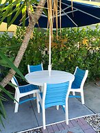 Great Escape Apartments by Lowkl