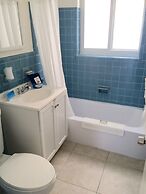 Great Escape Apartments by Lowkl