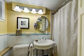 Port Inn and Suites Portsmouth, Ascend Hotel Collection