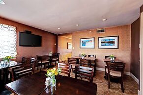 Port Inn and Suites Portsmouth, Ascend Hotel Collection