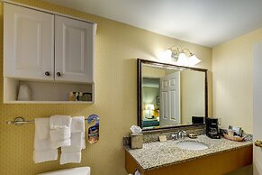 Port Inn and Suites Portsmouth, Ascend Hotel Collection