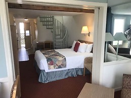 The Corsair & Cross Rip Oceanfront Resort