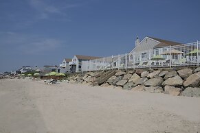 The Corsair & Cross Rip Oceanfront Resort