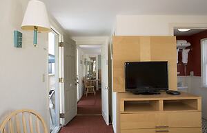 The Corsair & Cross Rip Oceanfront Resort