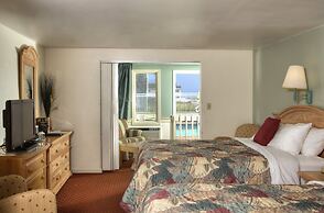 The Corsair & Cross Rip Oceanfront Resort