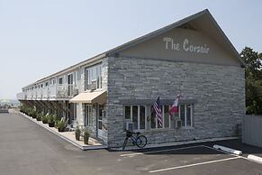 The Corsair & Cross Rip Oceanfront Resort