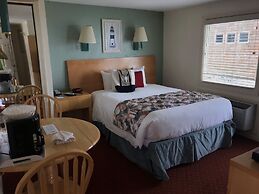 The Corsair & Cross Rip Oceanfront Resort