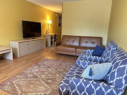 Timberland Inn & Suites