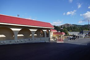 Timberland Inn & Suites