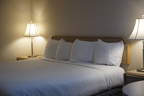 Timberland Inn & Suites