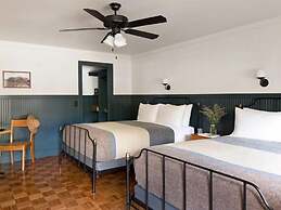 Anvil Hotel