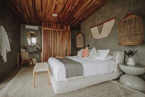 Surf Synergy All-Inclusive Surf Retreat