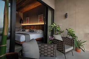 Surf Synergy All-Inclusive Surf Retreat