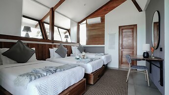 Surf Synergy All-Inclusive Surf Retreat