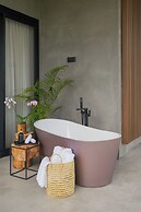 Surf Synergy All-Inclusive Surf Retreat