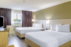 Motel 6 Niagara Falls, ON – Near the Falls