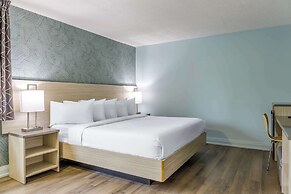 Motel 6 Niagara Falls, ON – Near the Falls