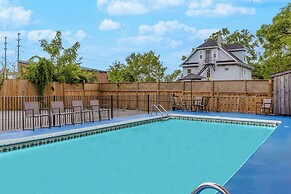 Motel 6 Niagara Falls, ON – Near the Falls