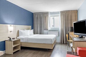 Motel 6 Niagara Falls, ON – Near the Falls