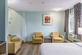 Motel 6 Niagara Falls, ON – Near the Falls