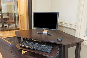 Super 8 by Wyndham Cambridge/Kitchener/Waterloo Area