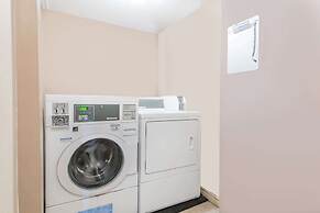 Super 8 by Wyndham Cambridge/Kitchener/Waterloo Area