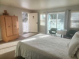 Wharf Master's Inn