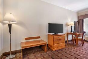 Best Western Club House Inn & Suites