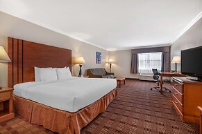 Best Western Club House Inn & Suites