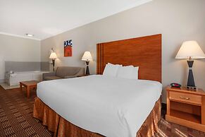 Best Western Club House Inn & Suites