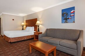 Best Western Club House Inn & Suites