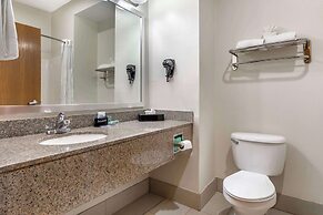 Best Western Club House Inn & Suites