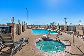 Best Western Club House Inn & Suites