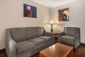 Best Western Club House Inn & Suites