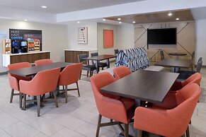 Holiday Inn Express Hotel and Suites Marysville by IHG