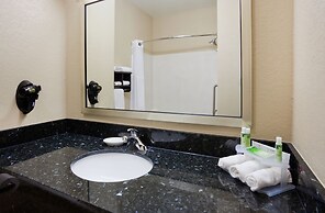 Holiday Inn Express & Suites Aberdeen by IHG