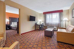 Best Western Plus The Inn at Sharon/Foxboro